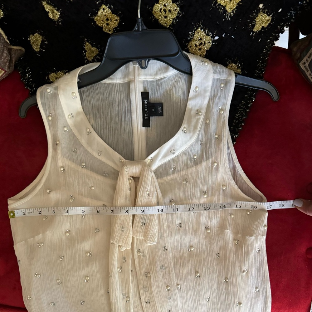 St. John V-Neck Tie Front Sleeveless Blouse size M - Picture 6 of 6